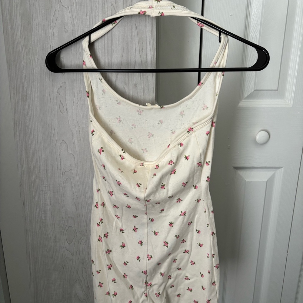 SKIMS Logo Pointelle Halter Onesie - Rosebud Print - M - NWT - Picture 2 of 3